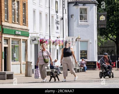 Die Menschen in Selby, North Yorkshire, vor der Nachwahl von Selby und Ainsty am 20. Juli, riefen nach dem Rücktritt des amtierenden Abgeordneten Nigel Adams an. Foto: Donnerstag, 13. Juli 2023. Stockfoto