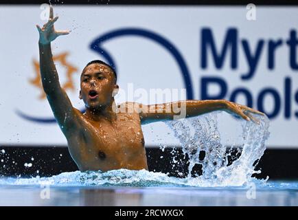 Fukuoka, Japan. 17. Juli 2023. Quentin Rakotomalala aus Frankreich tritt am 17. Juli 2023 bei der World Aquatics Championships in Fukuoka, Japan, beim technischen Solo-Finale des künstlerischen Schwimmens für Männer an. Kredit: Xia Yifang/Xinhua/Alamy Live News Stockfoto