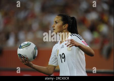 Fatmire BAJRAHEI Aktion Deutschland - Frankreich 4:2 - 5.7.2011 Fußball Frauen Weltmeisterschaft in Deutschland FIFA Women Worldcup 2011 - 26,6.-17.7.2011 Stockfoto