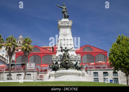 Porto, Portugal - 24. August 2020: Denkmal für Heinrich den Navigator in Porto, Portugal. Stockfoto