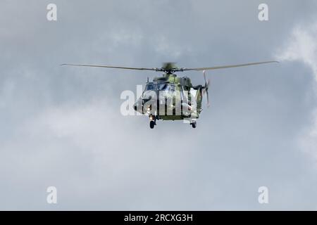 Deutsche Armee Luftfahrt - NHIndustries NH90 TTH, Ankunft in RAF Fairford für die Royal International Air Tattoo 2023. Stockfoto