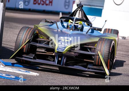 Nico Müller aus der Schweiz und ABT CUPRA Formel E Team bei der Qualifikationsrunde 13 der ABB Formel E Weltmeisterschaft 2023 Hankook Rome E-Prix. Stockfoto