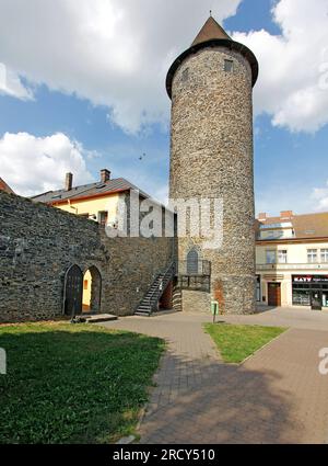 Premysl Otakar II. Gründete die Stadt Caslav im 13. Jahrhundert. Die Stadt ist durch Mauern begrenzt, von denen ein Drittel erhalten ist. Der Schlepper Stockfoto