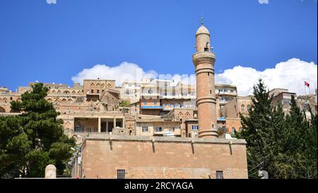 Mardin ist eine Stadt im Südosten der Türkei. Bekannt für seine arabische Architektur und seine strategische Lage auf dem Mesopotamien Stockfoto