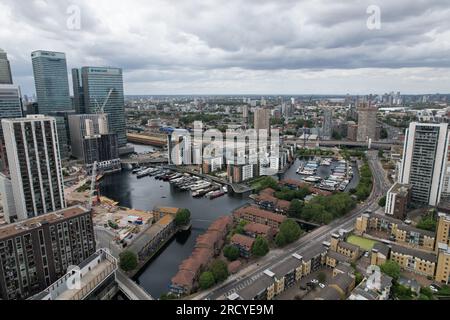 Blackwall Basin und Poplar Dock Marina Canary Wharf London Business District Aerial Stockfoto