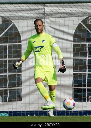 17. Juli 2023, Langauer Sportstadion, Kitzbuhl, TSG Hoffenheim Trainingslager in Kitzbuhl 2023, im Bild Torwart Oliver Baumann (Hoffenheim) Stockfoto