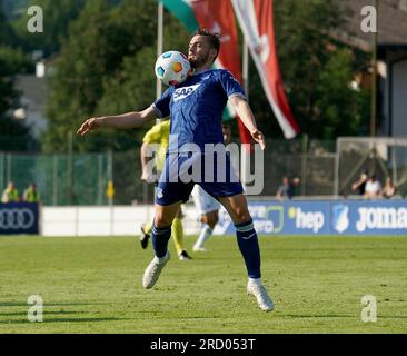 17. Juli 2023, Langauer Sportstadion, Kitzbuhl, TSG Hoffenheim Trainingslager in Kitzbuhl 2023, auf dem Bild Jacob Bruun Larsen (Hoffenheim) Stockfoto