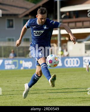 17. Juli 2023, Langauer Sportstadion, Kitzbuhl, TSG Hoffenheim Trainingslager in Kitzbuhl 2023, auf dem Bild Jacob Bruun Larsen (Hoffenheim) Stockfoto