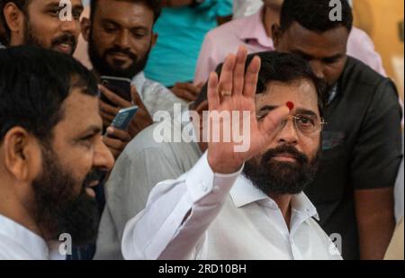 Mumbai, Indien. 17. Juli 2023. MUMBAI, INDIEN - JULI 17: Ministerpräsident von Maharashtra Eaknath Shinde kam aus Vidhan Bhavan am ersten Tag der Monsunsitzung am 17. Juli 2023 in Mumbai, Indien. (Foto: Satish Bate/Hindustan Times/Sipa USA) Guthaben: SIPA USA/Alamy Live News Stockfoto