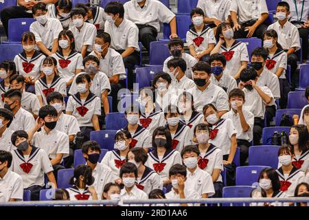 Fukuoka, Japan. 18. Juli 2023. FUKUOKA, JAPAN - 18. JULI: Fans während der Wasserweltmeisterschaft 2023 Frauen-Wasserpolo-Spiel zwischen Spanien und Israel am 18. Juli 2023 in Fukuoka, Japan (Foto: Albert Ten Hove/Orange Pictures) Guthaben: Orange Pics BV/Alamy Live News Stockfoto