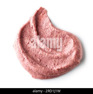 Gestampfter Hummus aus roten Bohnen isoliert auf weißem Hintergrund, Draufsicht Stockfoto