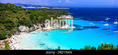 Griechenland. Antipaxos Island - kleine wunderschöne ionische Insel mit herrlichen weißen Stränden und tyrquoisem Meer. Blick auf den atemberaubenden Strand von Voutoumi Stockfoto