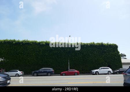 Malibu, Kalifornien, USA 16. Juli 2023 David Geffen Home am Pacific Coast Highway am 16. Juli 2023 in Malibu, Kalifornien, USA. Foto: Barry King/Alamy Stock Photo Stockfoto