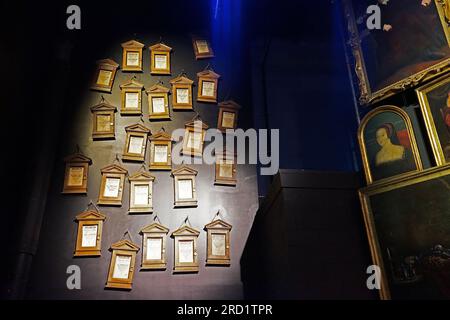 Hogwarts' tolles Hall-Kostüm und Requisiten auf der Warner bros Studio Tour London - The Making of Harry Potter, Großbritannien Stockfoto