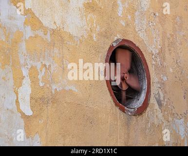 Ein alter Industrielüfter in Zeitlupe Stockfoto