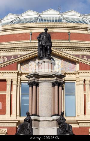 Statue von Prinz Albert vor der Royal Albert Hall, London