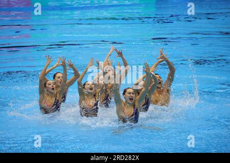 Fukuoka, Japan. 17. Juli 2023. China Team Group Artistic Swimming : World Aquatics Championships Fukuoka 2023 Acrobatic Routine Final auf der Marine Messe Fukuoka Halle A in Fukuoka, Japan . Kredit: YUTAKA/AFLO SPORT/Alamy Live News Stockfoto