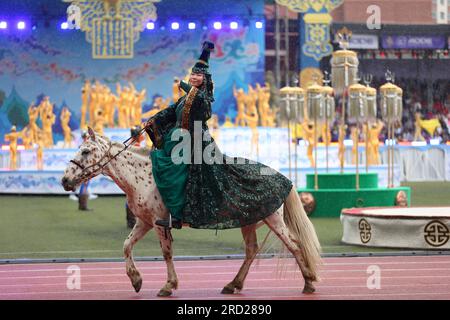 Ulaanbaatar, Mongolei. Juni 2023. Eröffnungszeremonie des Naadam-Festivals 2023. Quelle: L.Enkh-Orgil. Stockfoto
