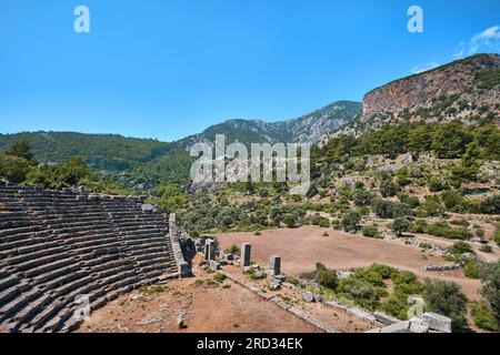 Mugla, Türkei - 19. Juli 2023: Theater in der antiken Stadt Pinara Stockfoto