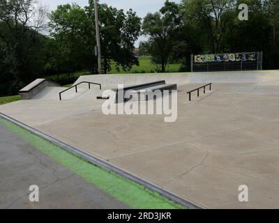 Lawrence, Kansas - 17. Juli 2023: Centennial Skate Park auf der ROCKLEDGE Road in Lawrence, KS Stockfoto
