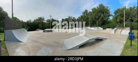 Lawrence, Kansas - 17. Juli 2023: Centennial Skate Park auf der ROCKLEDGE Road in Lawrence, KS Stockfoto