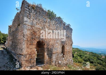 Antalya, Türkei - 18. Juli 2023: Antike Ruinen römischer Bäder in der antiken Stadt Tlos Stockfoto