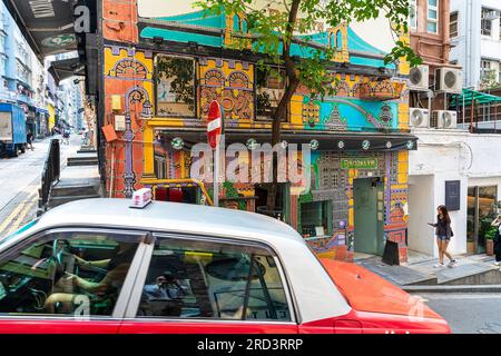 Graffiti und Street Art, Brooklyn Brewery Weinbar, Shelley Street, Mid Levels, Hongkong, SAR, China Stockfoto