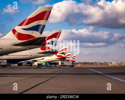 Eine Fluglinie von British Airways am Flughafen London Heathrow, Großbritannien Stockfoto