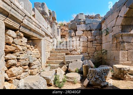 Antalya, Türkei - 15. Juli 2023: Ruinen der antiken Stadt Xanthos Stockfoto