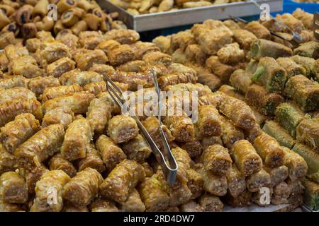 Baklava-Stall in West-Jerusalem Stockfoto