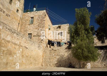 Horizontaler Blick auf die 9. Station im Innenhof der Via Dolorosa, Königin Helen Coptic Orthodoxe äthiopische Kirche in der Altstadt von Jerusalem, Israel Stockfoto