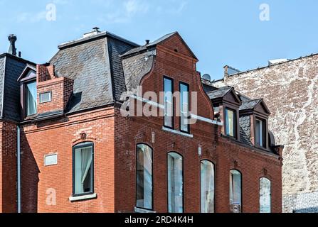 Bedford Stuyvesant: Ehemaliges republikanisches Clubhaus, Unbesiegbarer Saal, jetzt in Apartments umgewandelt, nachdem sie jahrelang frei waren. Stockfoto