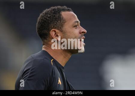Hull, UK. 18. Juli 2023. Liam RoSenior Manager von Hull City reagiert während des Vorsaison-Freundschaftsspiels Hull City gegen Barnsley im MKM Stadium, Hull, Großbritannien, am 18. Juli 2023 (Foto von Mark Cosgrove/News Images) in Hull, Großbritannien, am 7./18. Juli 2023. (Foto: Mark Cosgrove/News Images/Sipa USA) Guthaben: SIPA USA/Alamy Live News Stockfoto