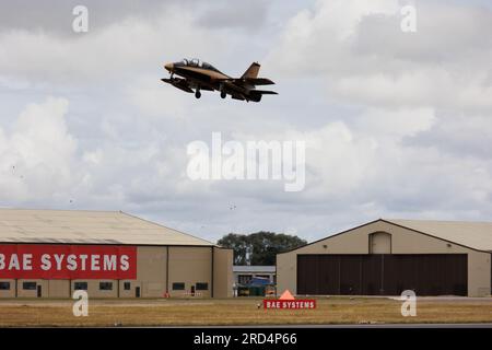 Royal International Air Tattoo, RAF Fairford, 16. Juli 2023. Fursan Al Emarat vom United Arab Emerates Air Force Aerobatic Team. Stockfoto