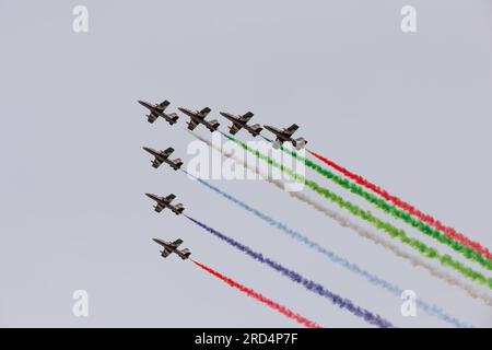 Royal International Air Tattoo, RAF Fairford, 16. Juli 2023. Fursan Al Emarat vom United Arab Emerates Air Force Aerobatic Team. Stockfoto