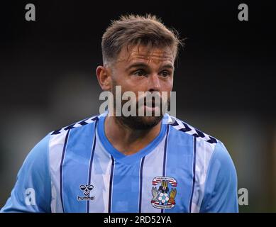 Matthew Godden von Coventry City während des Vorsaison-Freundschaftsspiels im New Lawn Stadium, Nailsworth. Bilddatum: Dienstag, 18. Juli 2023. Stockfoto