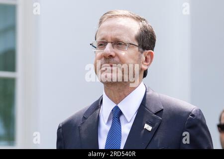 Washington, Usa. 18. Juli 2023. Der israelische Ministerpräsident Isaac Herzog wurde nach einem Treffen mit Präsident Biden im Weißen Haus gesehen. Isaac Herzog besucht das Weiße Haus (Foto von Aaron Schwartz/SOPA Images/Sipa USA) Kredit: SIPA USA/Alamy Live News Stockfoto