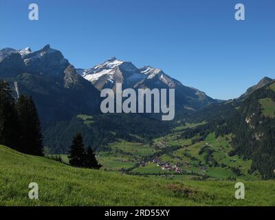 Gsteig In Der Nähe Von Gstaad, Schweizer Alpen Stockfoto