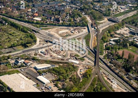 Luftaufnahme des Autobahnkreuzes Herne mit Baustelle für die neue Streckenführung im Verlauf des Autobahntunnelbaus am Stockfoto