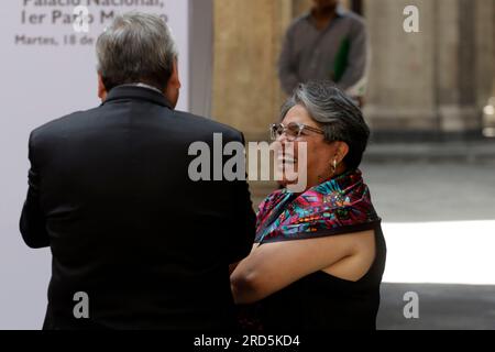 Mexiko-Stadt, Mexiko. 18. Juli 2023. Wirtschaftsminister Raquel Buenrostro bei der Zeremonie zum 151. Todestag des ehemaligen mexikanischen Präsidenten Benito Juarez Garcia im Nationalpalast von Mexiko-Stadt. Am 18. Juli 2023 in Mexiko-Stadt, Mexiko (Kreditbild: © Luis Barron/Eyepix via ZUMA Press Wire) NUR REDAKTIONELLER GEBRAUCH! Nicht für den kommerziellen GEBRAUCH! Kredit: ZUMA Press, Inc./Alamy Live News Stockfoto