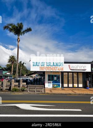 Paihia, Neuseeland - 1. Juli 2023: Paihia, Neuseeland - 1. Juli 2023: Bay of Islands Informationen das Hotel befindet sich an der Ecke Marsden und Williams Road. Stockfoto