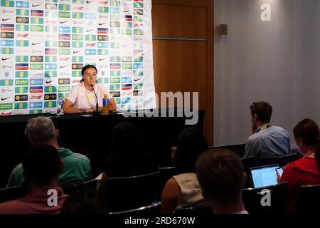 Lucy Bronze spricht vor den Medien im Hilton Brisbane in Brisbane, Australien, vor der FIFA Women's World Cup 2023, die am 20. Juli beginnt und gemeinsam von Australien und Neuseeland ausgerichtet wird. Bilddatum: Mittwoch, 19. Juli 2023. Sieh dir die PA-Geschichte WORLDCUP England an. Das Foto sollte lauten: Zac Goodwin/PA Wire. EINSCHRÄNKUNGEN: Verwendung unterliegt Einschränkungen. Nur redaktionelle Verwendung, keine kommerzielle Verwendung ohne vorherige Zustimmung des Rechteinhabers. Stockfoto