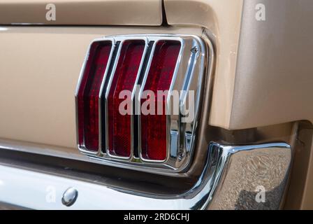 1965 Ford Mustang 289 amerikanische Oldtimer der ersten Generation Stockfoto