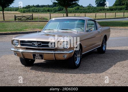 1965 Ford Mustang 289 amerikanische Oldtimer der ersten Generation Stockfoto