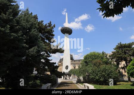 Gedenkstätte der Rebirth zum Gedenken an die Kämpfe und Opfer der Ereignisse vom 1989. Dezember auf dem Platz der Revolution, Bukarest, Rumänien Stockfoto