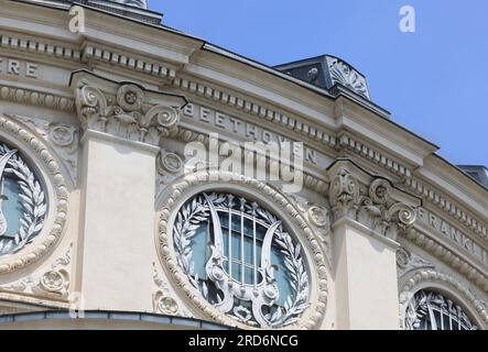 Das rumänische Athenaeum, Bukarests renommierter Konzertsaal, ein architektonisches Juwel und Heimat von George Enescus Philhamonic. Stockfoto