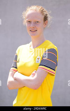 Gent, Belgien. 18. Juli 2023. Der belgische Athlet Astrid Van Breedam posiert für den Fotografen in einem Team-Building-Trainingslager der jungen Mannschaftssportler des belgischen Teams in Gent, Dienstag, den 18. Juli 2023. Diese Athleten werden in Kürze vom 23. Bis 29. Juli am Europäischen Olympischen Jugendfestival (EYOF) teilnehmen und ihre Vorbereitungen für dieses EYOF-Turnier in der Topsport-Unterkunft in Gent fortsetzen. BELGA FOTO LAURIE DIEFFEMBACQ Kredit: Belga News Agency/Alamy Live News Stockfoto