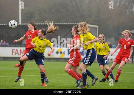 Newport, Wales. 23. Oktober 2019. Action beim 15 Girls Friendly International Match zwischen Wales und Schottland im Dragon Park in Newport, Wales, Großbritannien, am 23. Oktober 2019. Kredit: Duncan Thomas/Majestic Media. Stockfoto