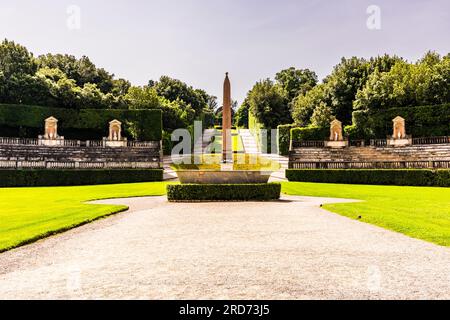 Amphitheater und Treppen in den Boboli-Gärten, Florenz, Toskana, Italien Stockfoto