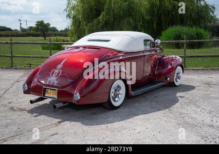 George Barris baute 1937 Ford „Teen Angel“ in den 60er Jahren Stockfoto